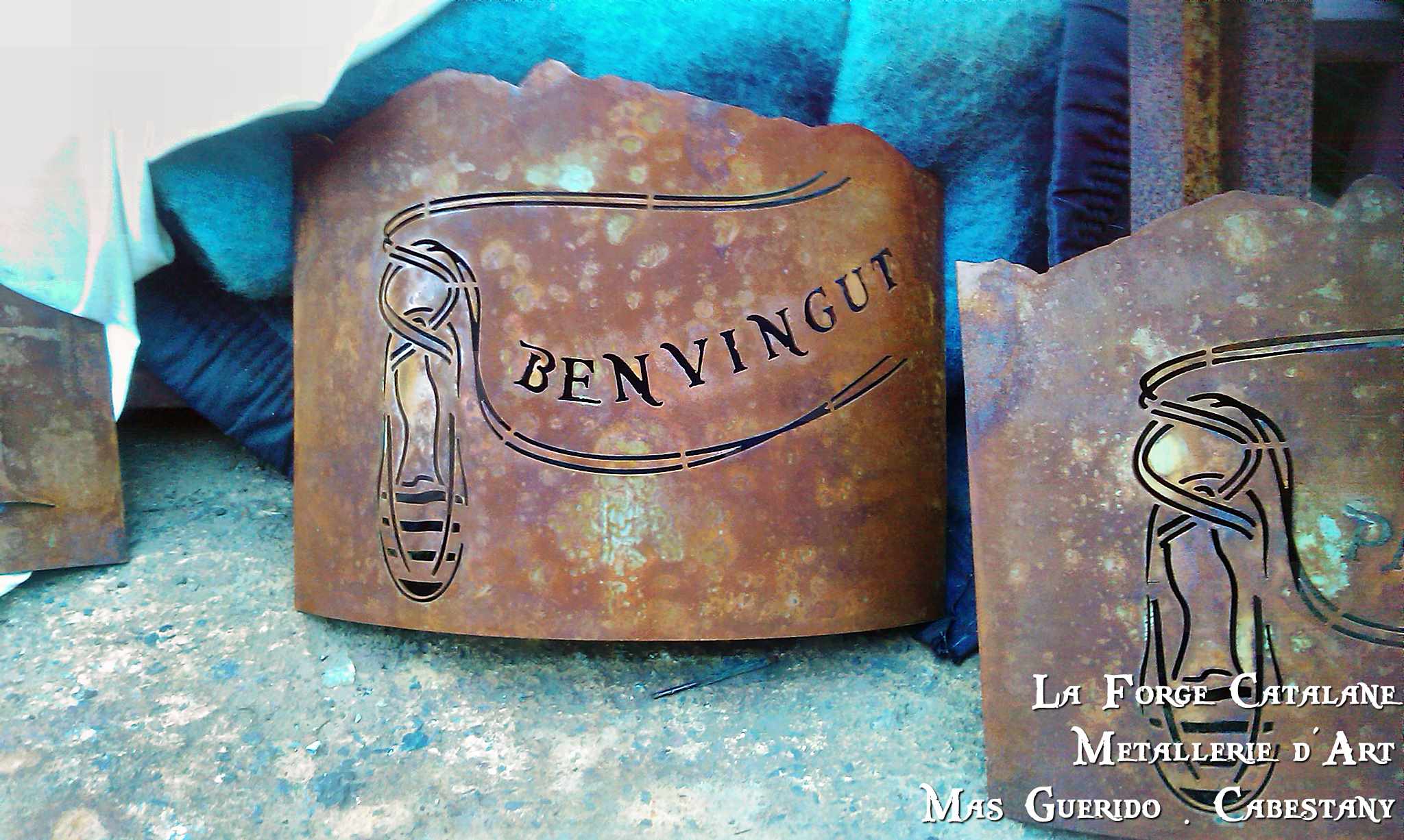 applique en decoupe laser catalane forge catalane.jpg